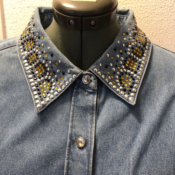 Quacker Factory Women's Denim Studded Shirt - Picture 2 of 9